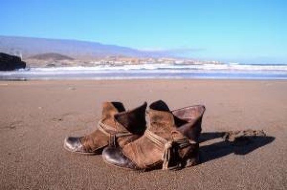 bproper boots beach