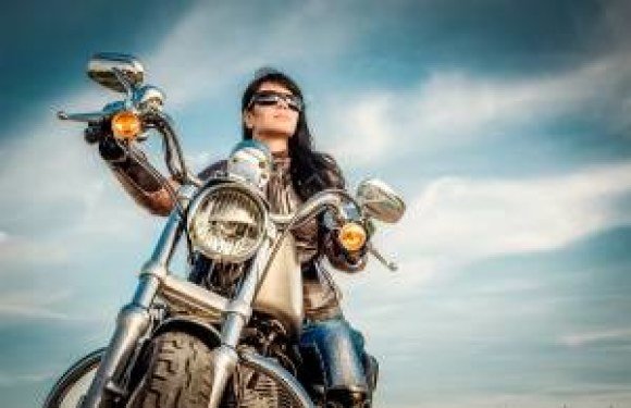 aauto biker woman