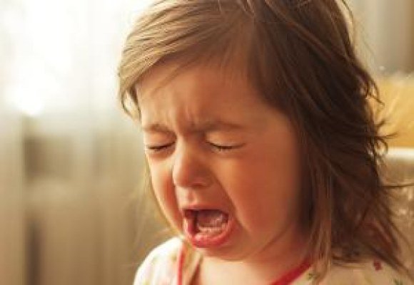 verizon little girl crying