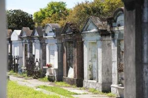 aauto graves new orleans