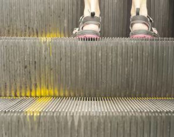 bproper escalator feet